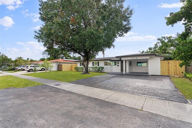 Foto del edificio - 1472 NE 62nd St