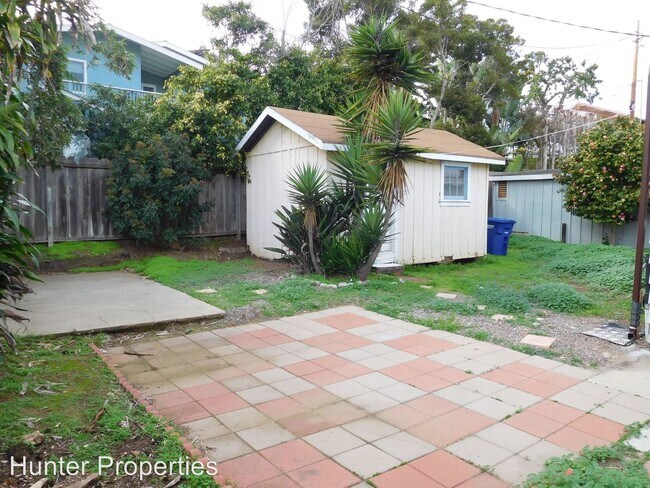 Building Photo - 2 br, 1 bath House - 347 N. Sierra Ave.
