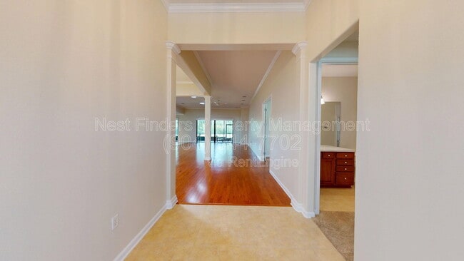 Building Photo - 453 River Run Blvd