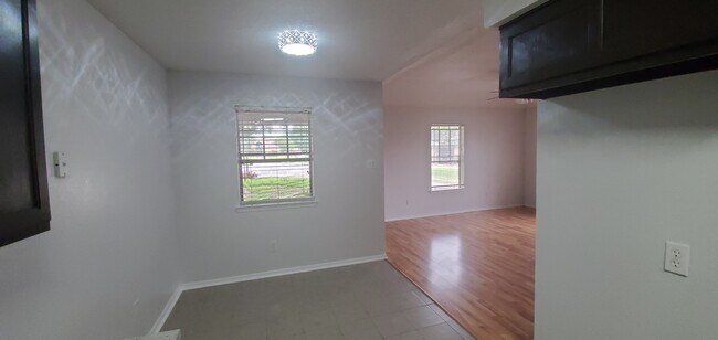 Foto del edificio - 7738 Staci Ct