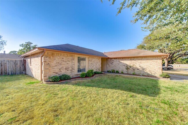 Building Photo - 3418 Garden Grove Dr