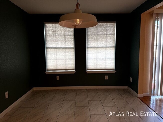 Foto del edificio - 8070 Decatur St