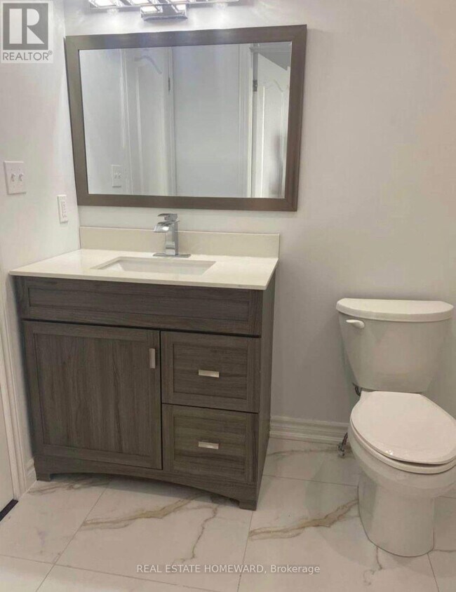 Photo du bâtiment - 1226 Leslie Dr