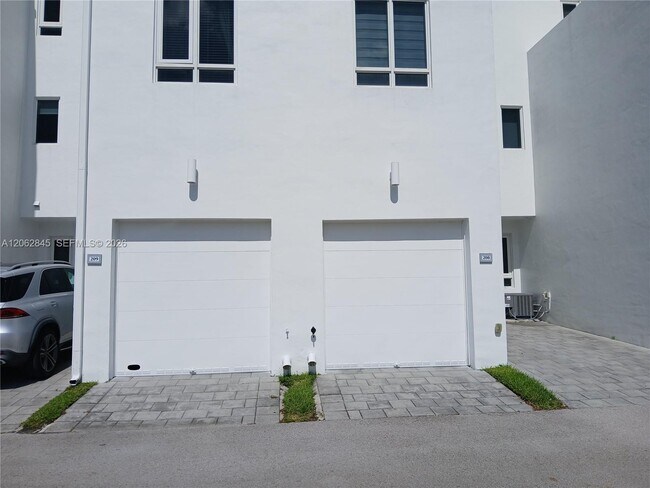 Foto del edificio - 6415 NW 102nd Path