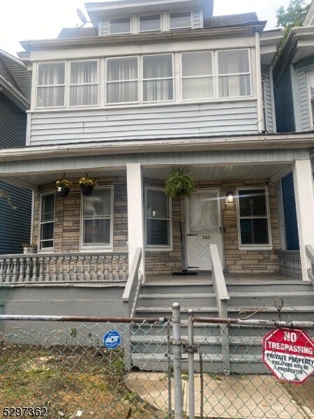 Foto principal - 263 Amherst St