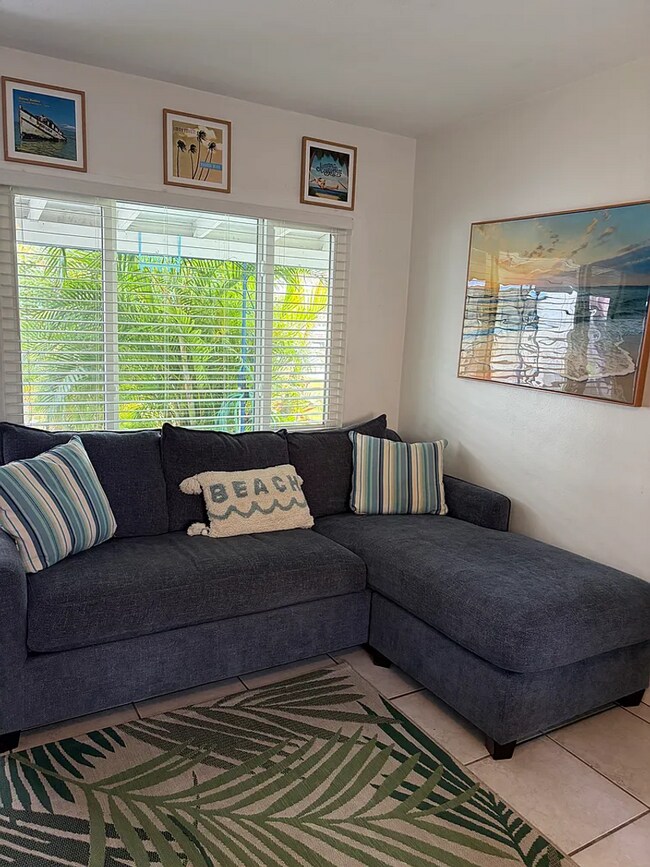 Foto del edificio - Beachside Furnished Home with Utilities Included – 1bed | 1bath