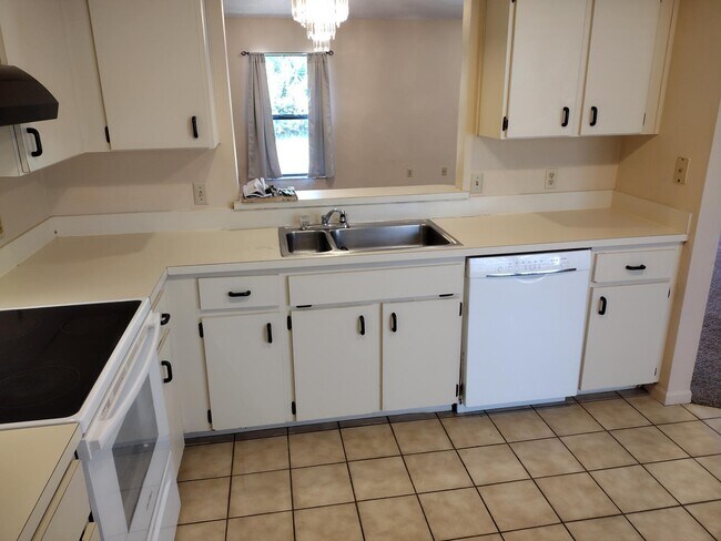 Building Photo - 1276 Little Oak Cir