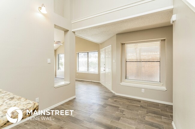 Building Photo - 2048 Wanderlust Dr