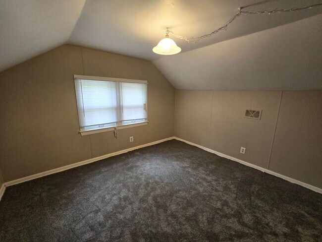 Foto del edificio - 3 Bedroom Single Family