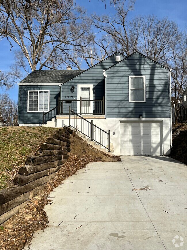 Upland Terrace Apartments for Rent with Parking Omaha, NE 2 Rentals