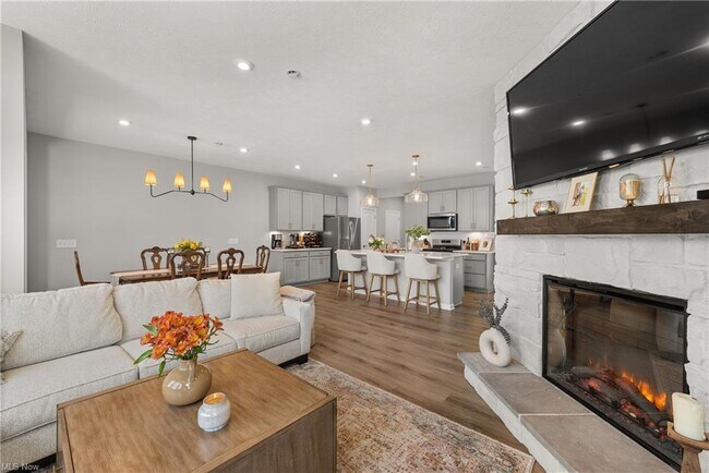 Foto del edificio - 798 N Greenway Dr