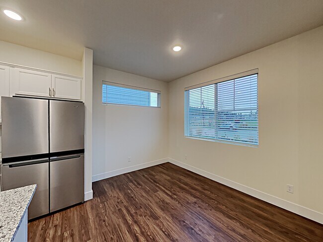 Building Photo - 33154 Ten Trails Parkway SE