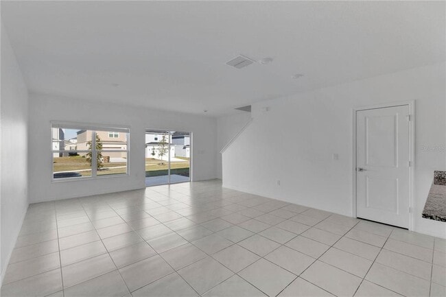 Foto del edificio - 625 Stoney Pointe Cir