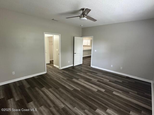 Building Photo - 1030 Venetian Dr