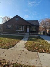 Building Photo - 3503 Quincy Ave