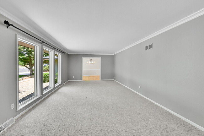 Building Photo - $6,850.00 - 5 Bedrooms, 3.5 Bathrooms, Sin...