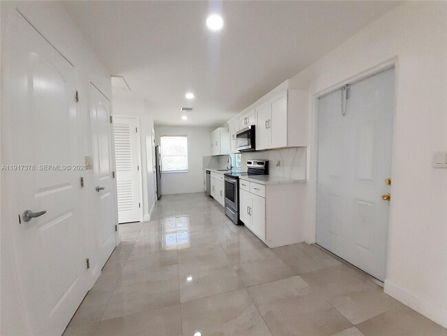 Foto del edificio - 13755 SW 20th St