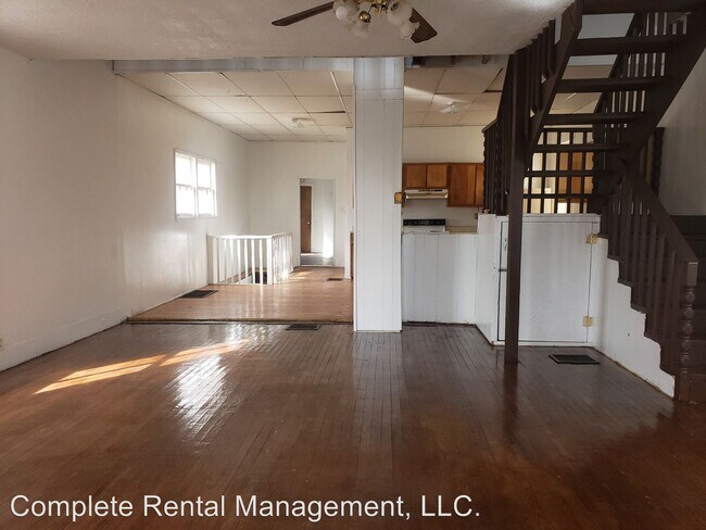 Building Photo - 3 br, 1 bath House - 640 E Northern Ave