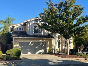 Building Photo - 35330 Terra Cotta Cir