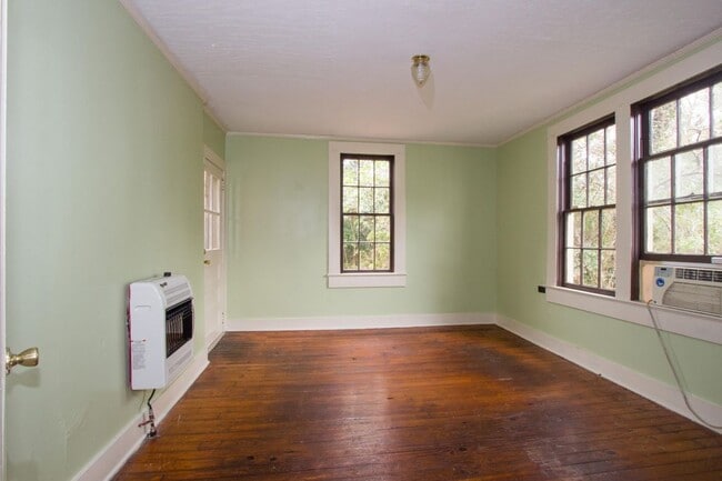 Building Photo - South 16th House