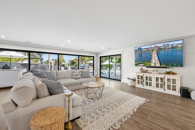 Foto del edificio - 355 Center St