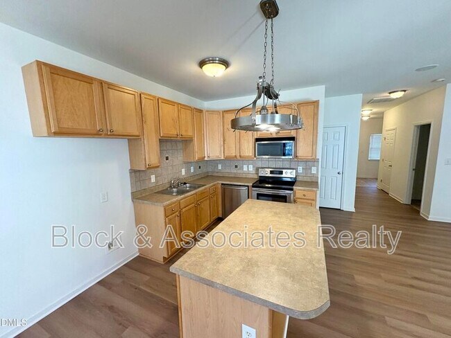 Building Photo - 255-E Plaza Dr.