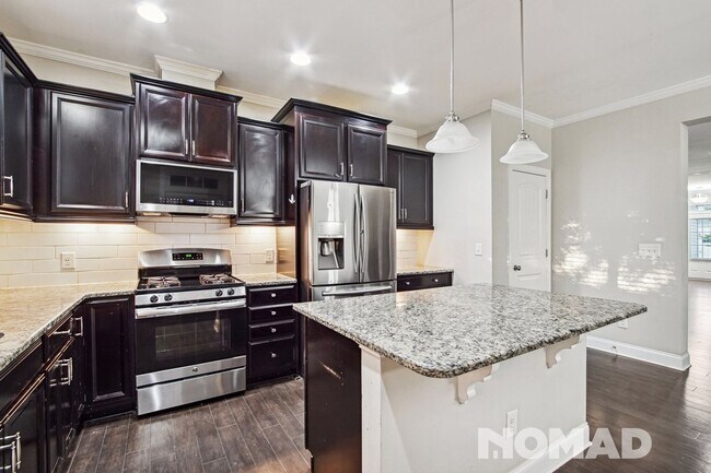 Building Photo - 355 Roberts Ridge Dr
