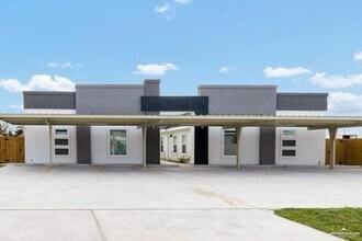 Building Photo - 100 Lauryn Dr