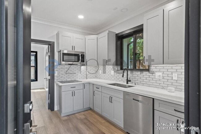 Building Photo - 6652 Clifford Ct