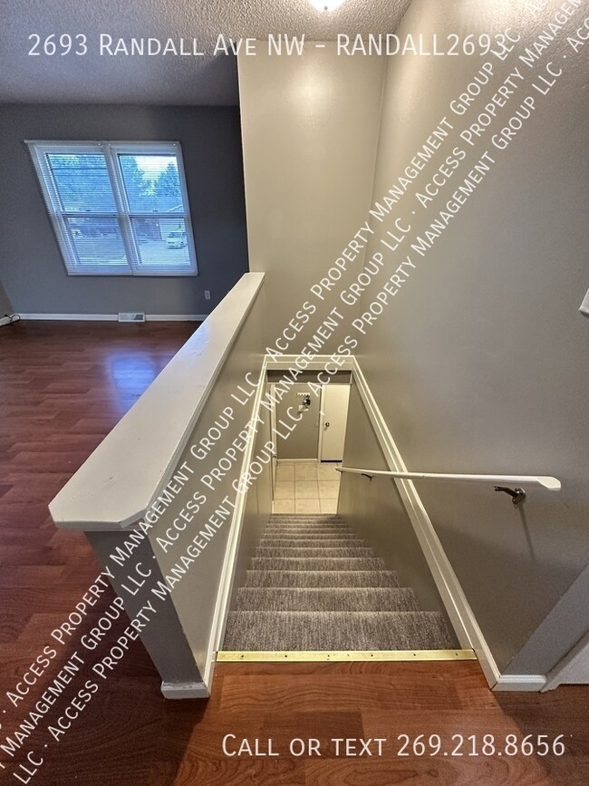 Building Photo - 2693 Randall Ave NW