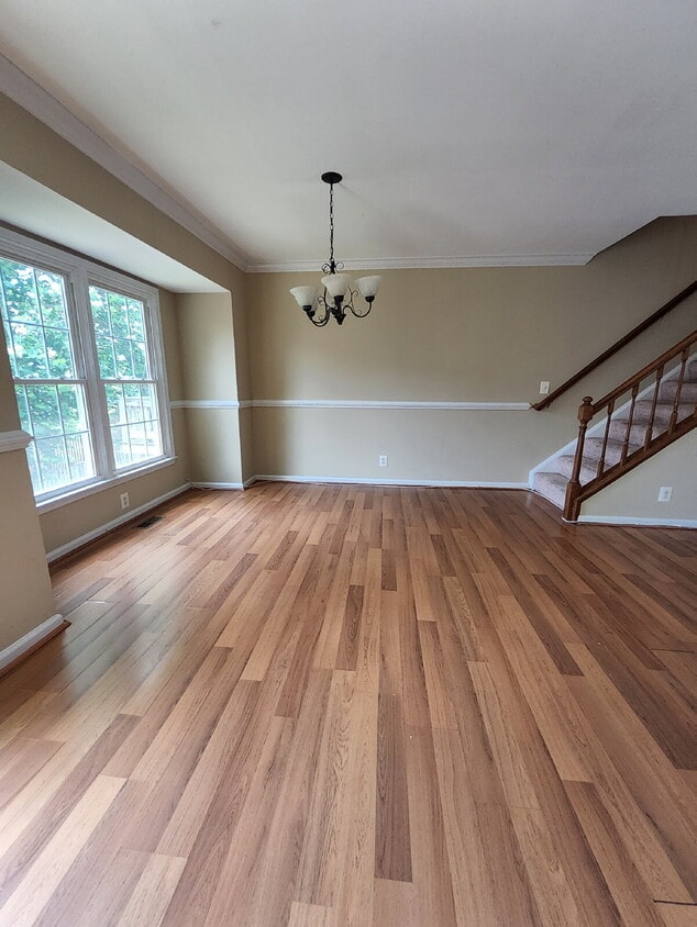 Building Photo - 767 Cherry Tree Ln