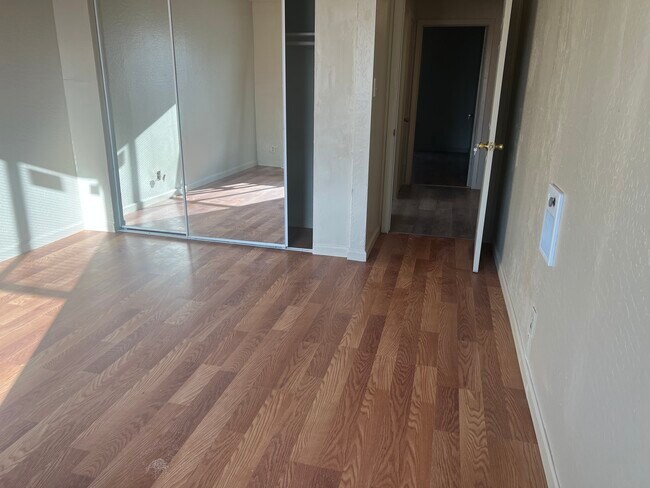 Room 2 - 6506 3rd St