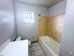 Building Photo - 4390 NW 174th Dr