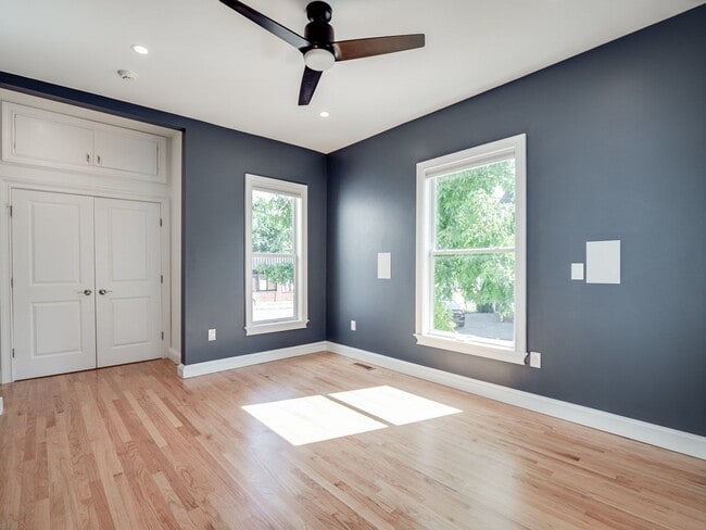 Building Photo - 396 Medford St