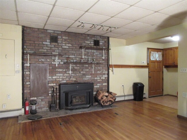 Building Photo - 43 High View Rd