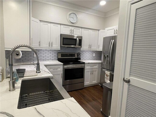 Foto del edificio - 3777 Peachtree Rd NE