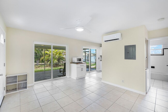 Building Photo - Goodland