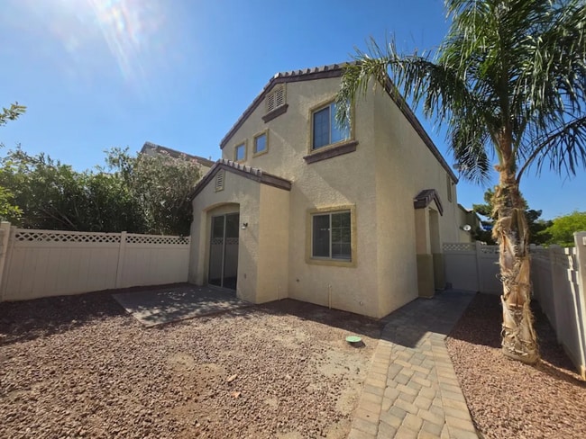 Building Photo - 747 piercey 16B Ct