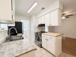 Building Photo - 112 Oak Hill Dr
