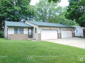Building Photo - 2353 Remington Rd