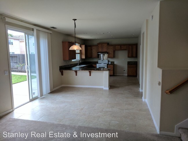 Building Photo - 5220 McLean Dr