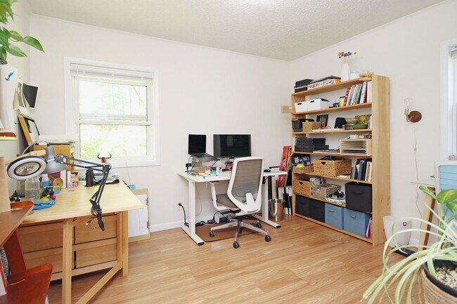 Foto del edificio - Pet-Friendly Duplex Close to UVA and Downtown