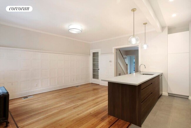 Foto del edificio - 634 3rd St