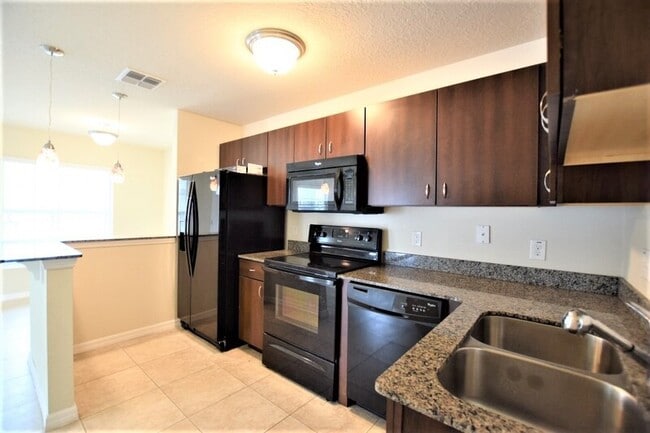 Building Photo - 2325 Chera Ct