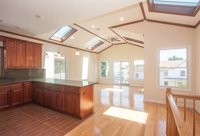 Building Photo - 15 Parnell Pl