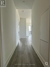 Building Photo - 56-1456 Andre de Grasse St