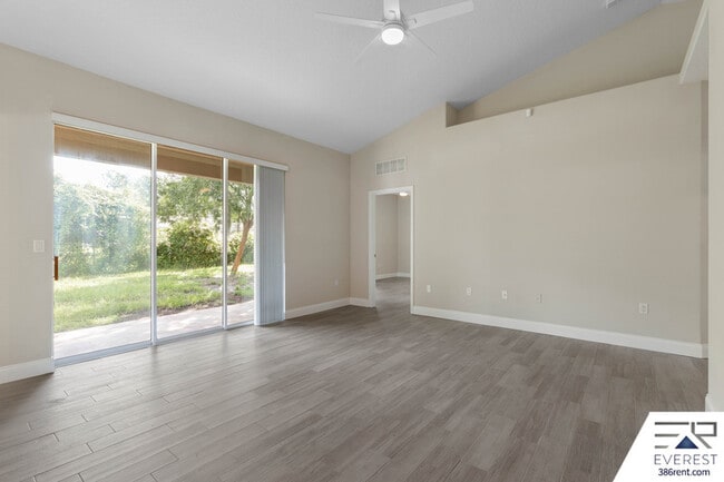 Building Photo - 34 Utrillo Pl