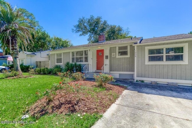 Building Photo - 1058 Willis Dr