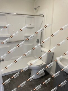 Foto del edificio - 370 Meadow Ln