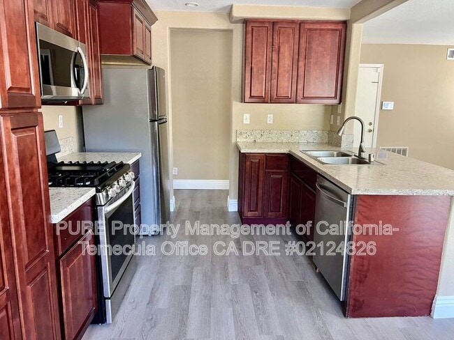 Building Photo - 40093 Ave Venida